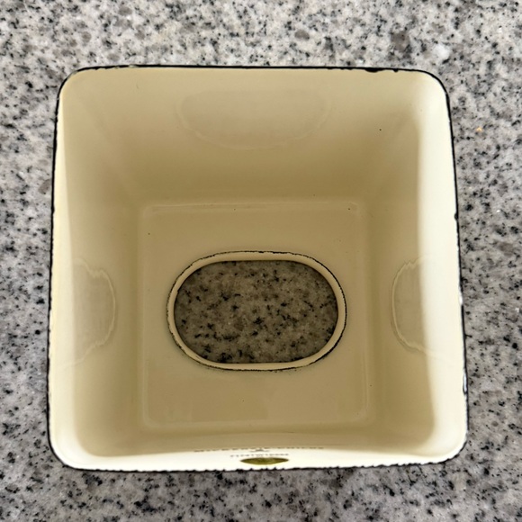 Courtly Check Boutique Tissue Box Cover - Picture 4 of 4